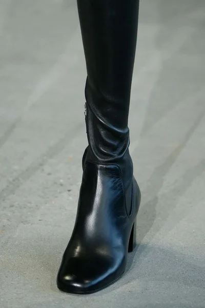 Look 7
